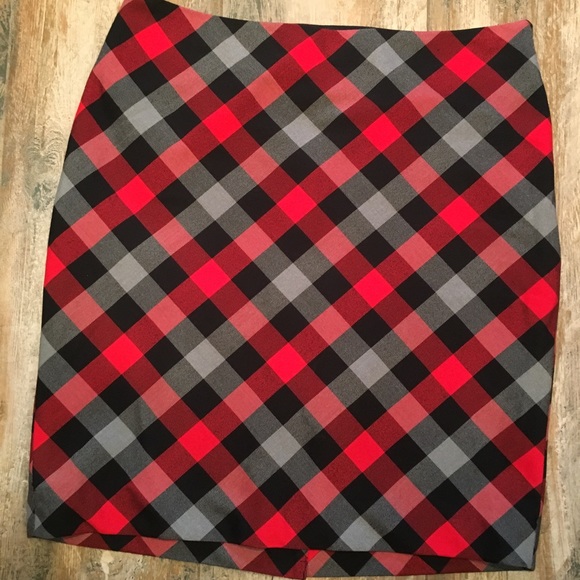 The Limited Dresses & Skirts - 💫💫donating 3/6 The Limited skirt